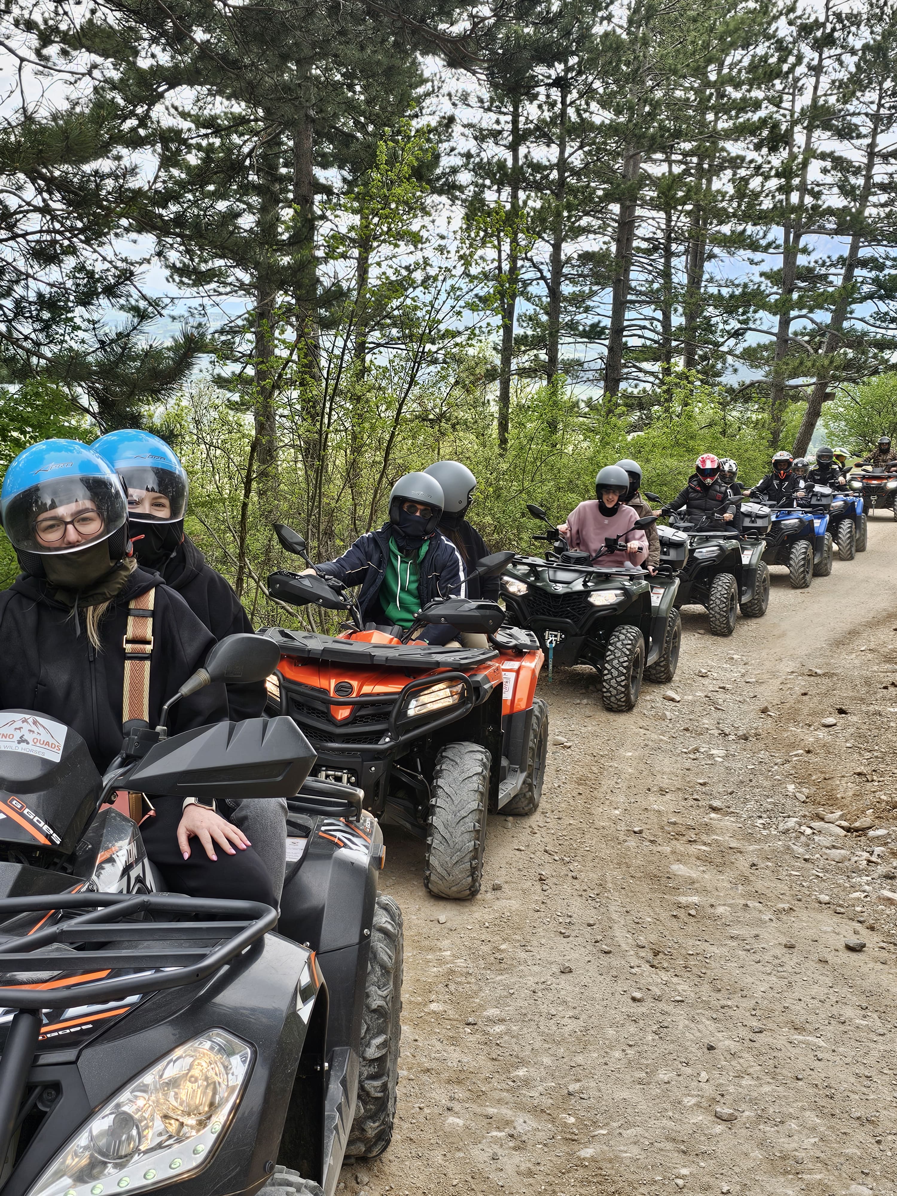 Quad vožnja kroz prirodu